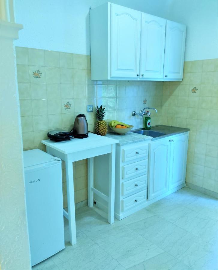 Jo-Annes Apartments 库托卡利恩 外观 照片